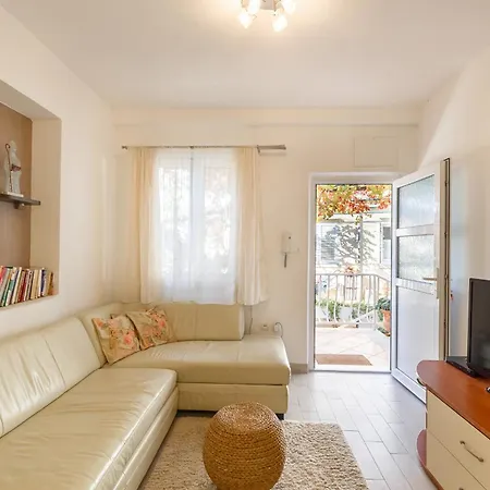 Appartement Regjo *